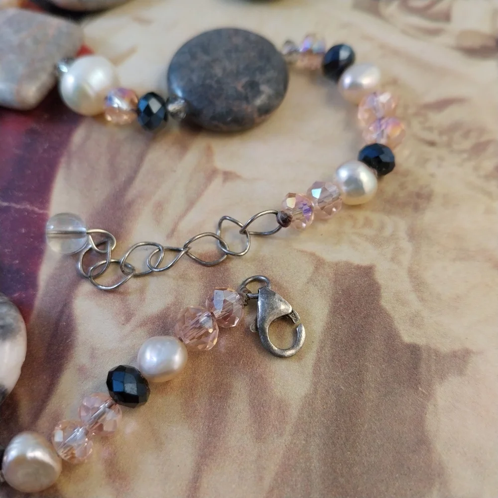 Stone and Freshwater Pearl Necklace - Picture 9 of 13